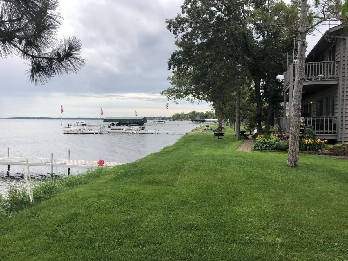 The Point - On Gull Lake Brainerd Luaran gambar